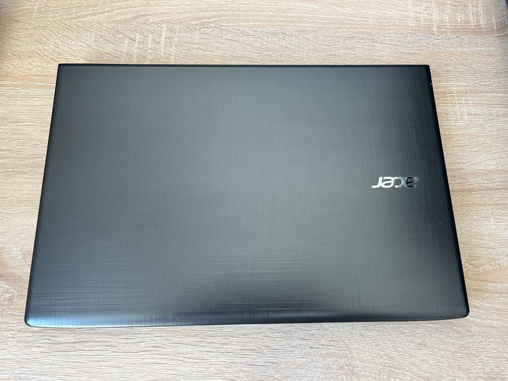 Ноутбук Acer E5 576 core i3 7 пок. 8/ 1Tb