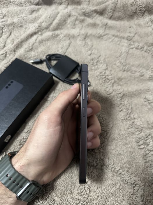 Vând samsung galaxy s24