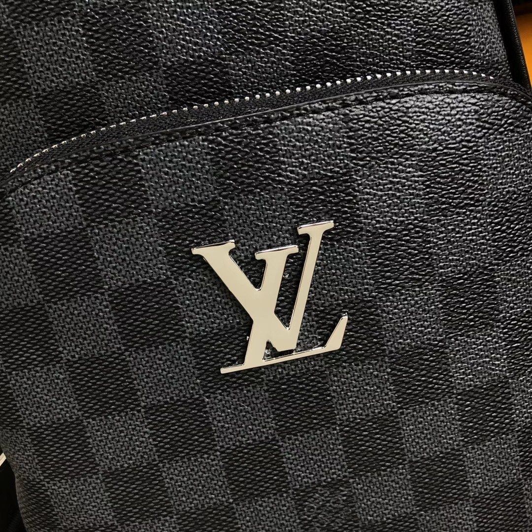 Borseta Louis Vuitton din Piele