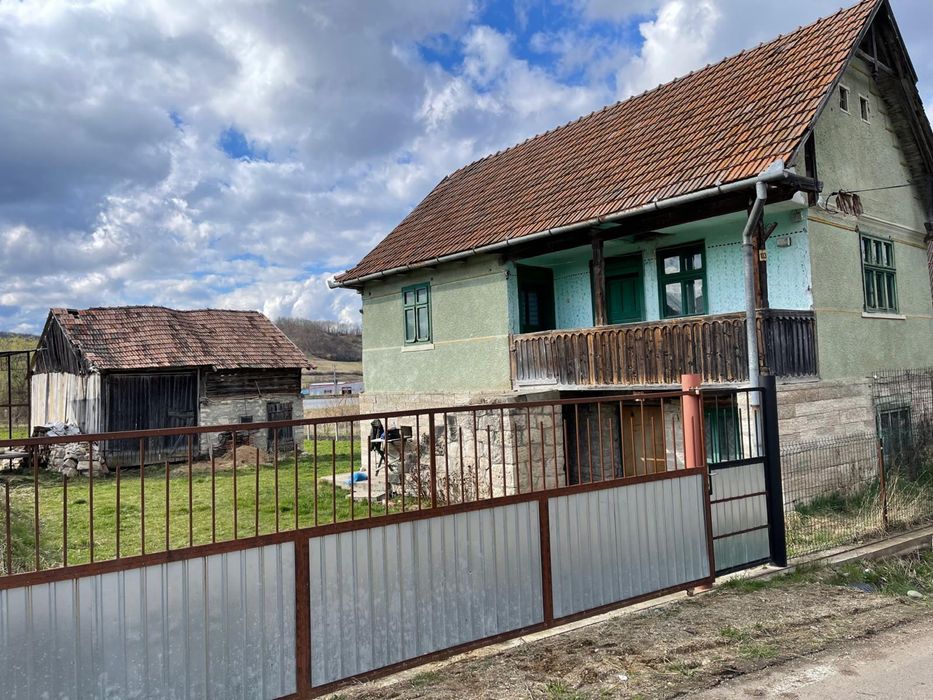 Vand casa batraneasca