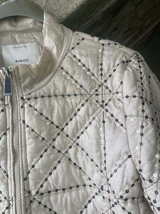 Преходно яке Pinko