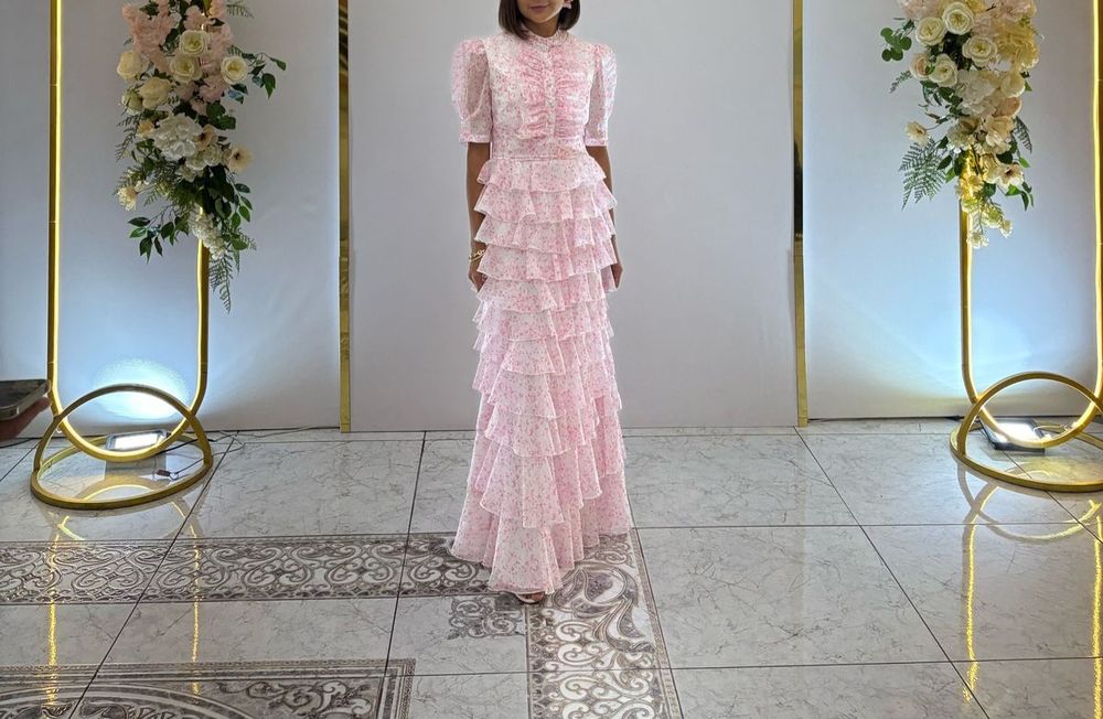 Продаю платье в отличном состоянии