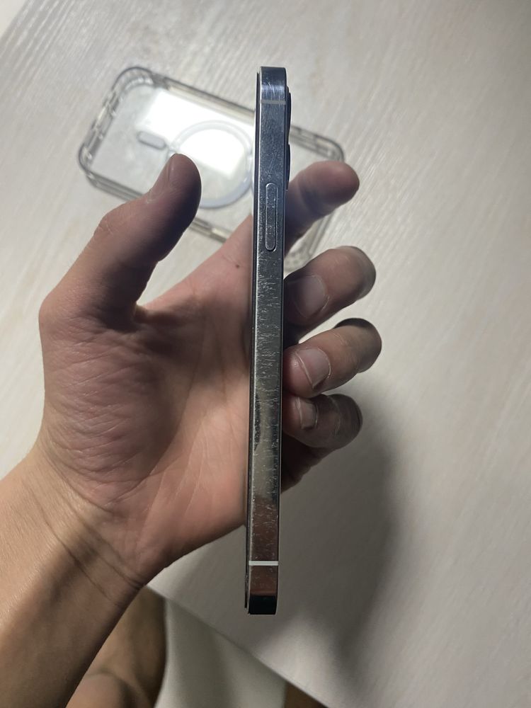 Iphone 12 pro    360$