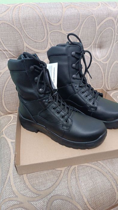 Зимни полицейски кубинки