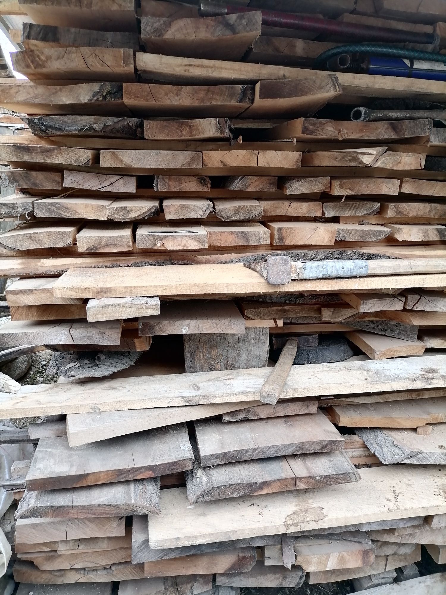 Scânduri lemn Cireș PRETUL se stabilește în funcție de dimensiune