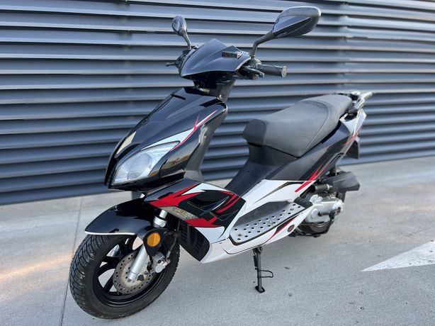 Scuter/Moped 49cc Nova Motors 2018 4T