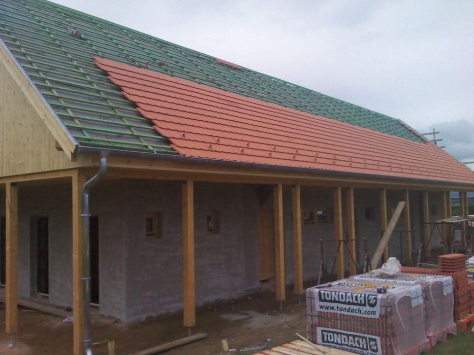 Realizam lucrari de constructii in 
domeniul
Acoperisuri și Mansarde î