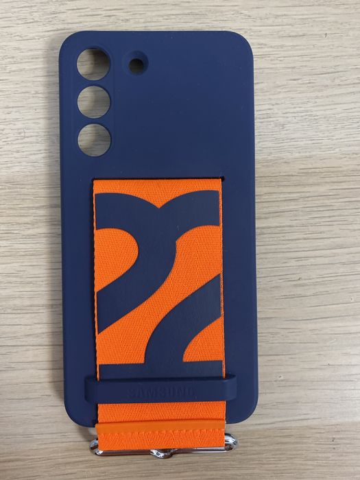 Silicone Cover With Strap-carcasa pentru Samsung S22