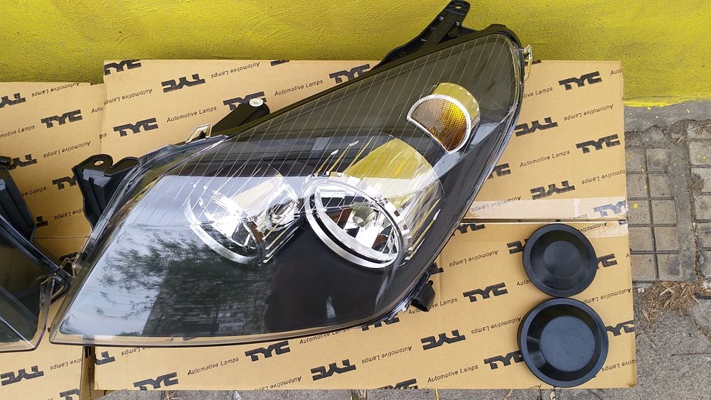 Фарове Опел Астра Н OPEL Astra H фар светлини 03г. - 07г.
