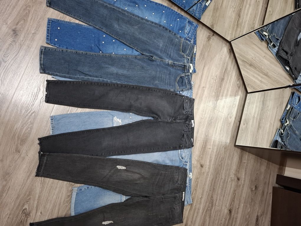 Продаются 8 пар джинсы