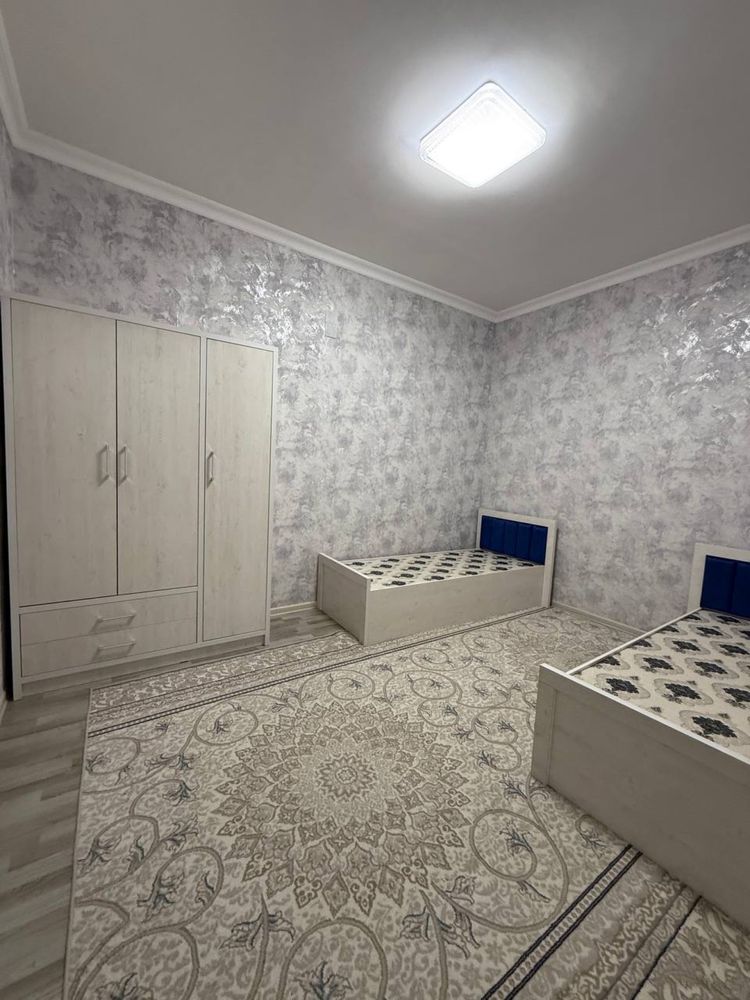 Kvartiraga qizlar kerak 3 xona chilonzor 17kvartal luks xonalari