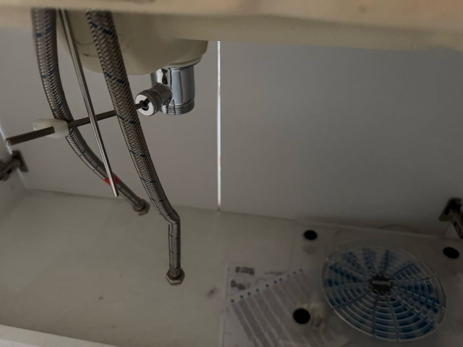 Нова мивка за баня+MDF шкаф+смесител Roca