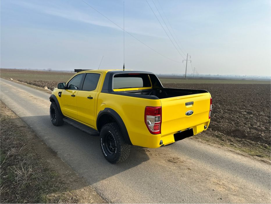 Vand sau Schimb cu BULDOEXCAVATOR sau BOBCAT—> Ford  Ranger