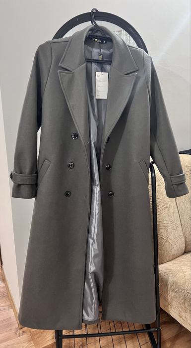 Новый пальто демисезонный