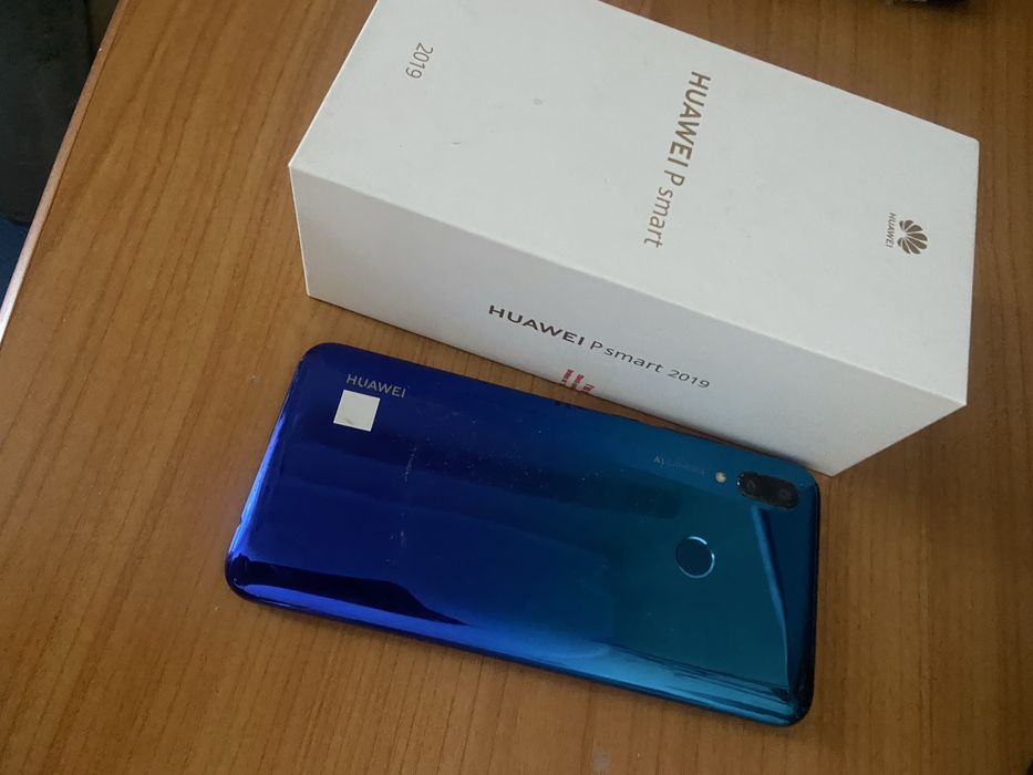 Huawei P smart 2019 3gb Ram 64gb memorie