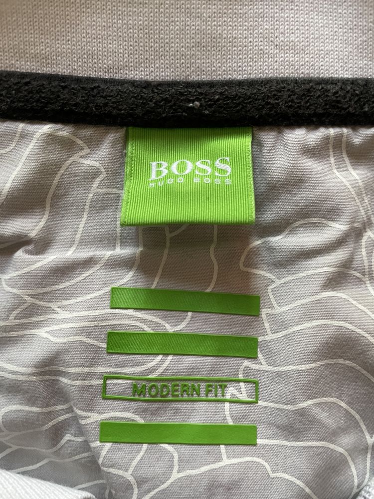 Hugo Boss поло тениска размер М.