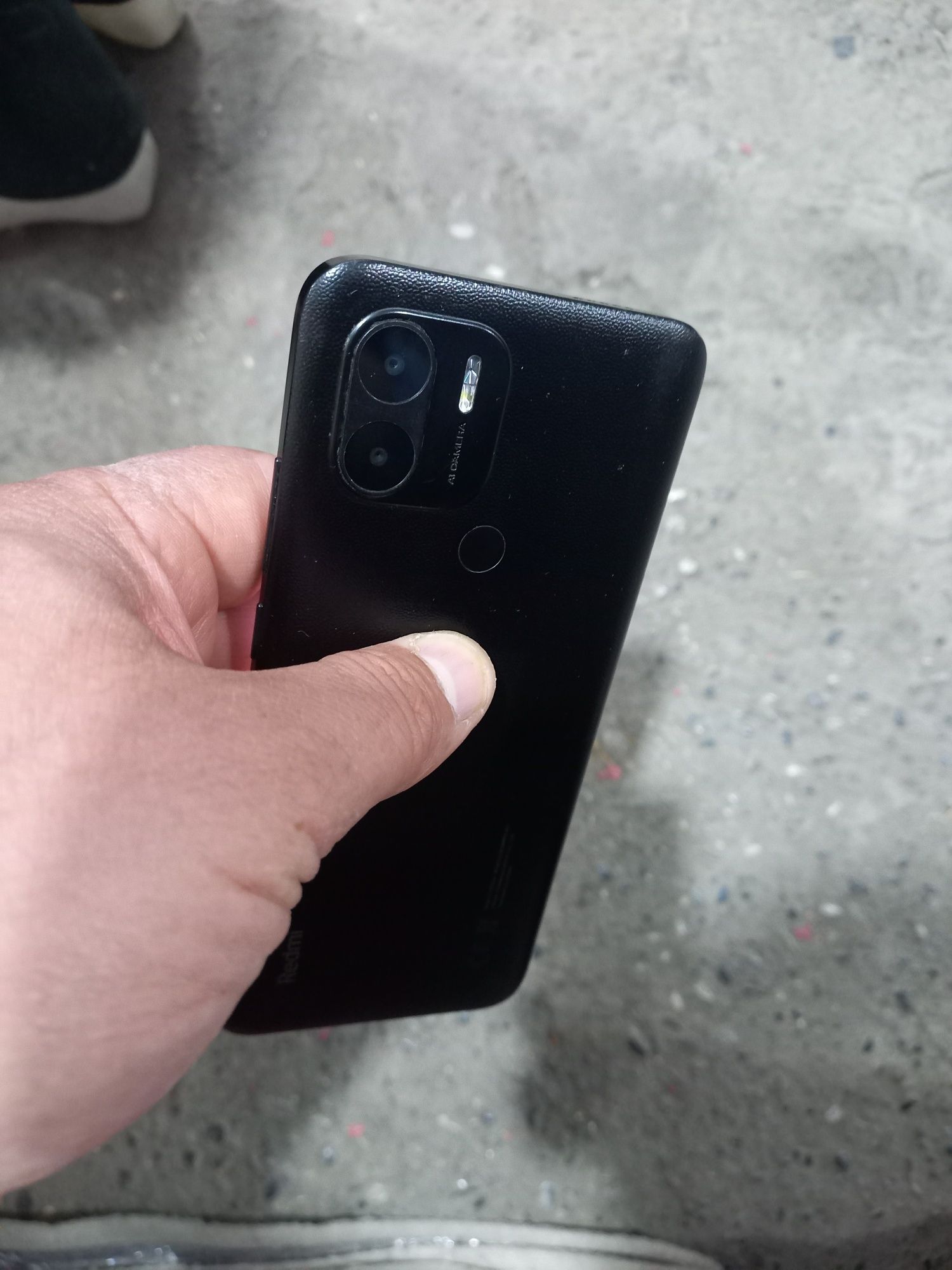 Redmi A2+ ideal holati yangi tiniq 64GB hotirasi rangi qora .