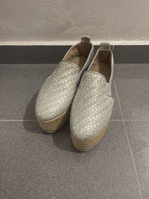 Adidasi guess nr 37