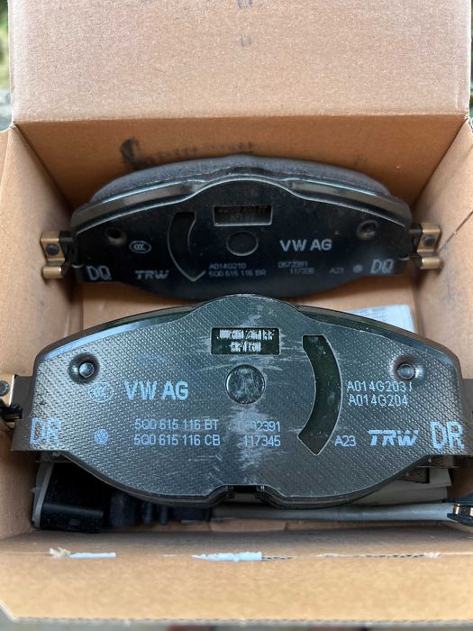 OE Предни накладки за VAG VW,Audi.Skoda Seat 8V0698151S