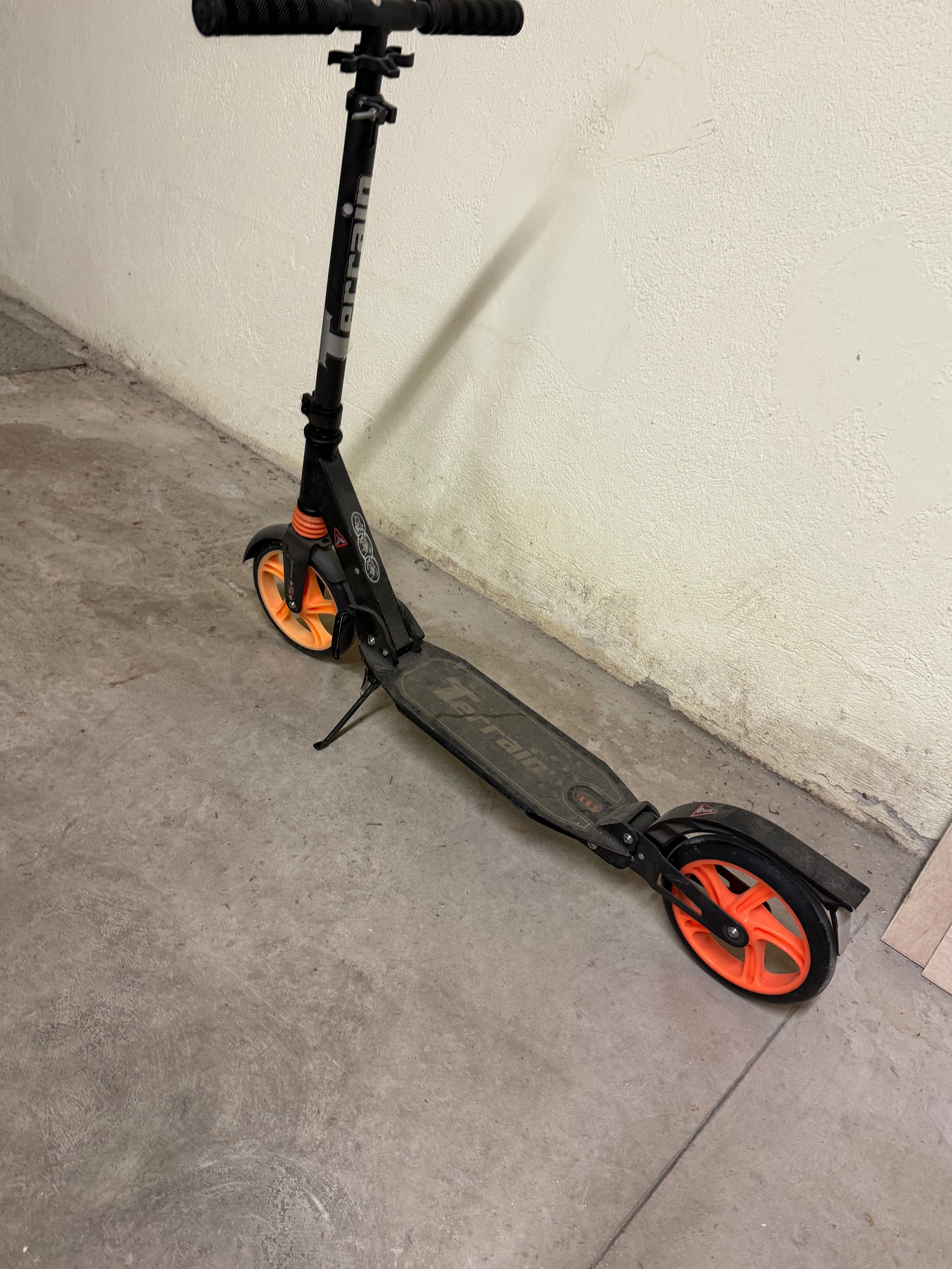 Тротинетки и колело A-bike smart