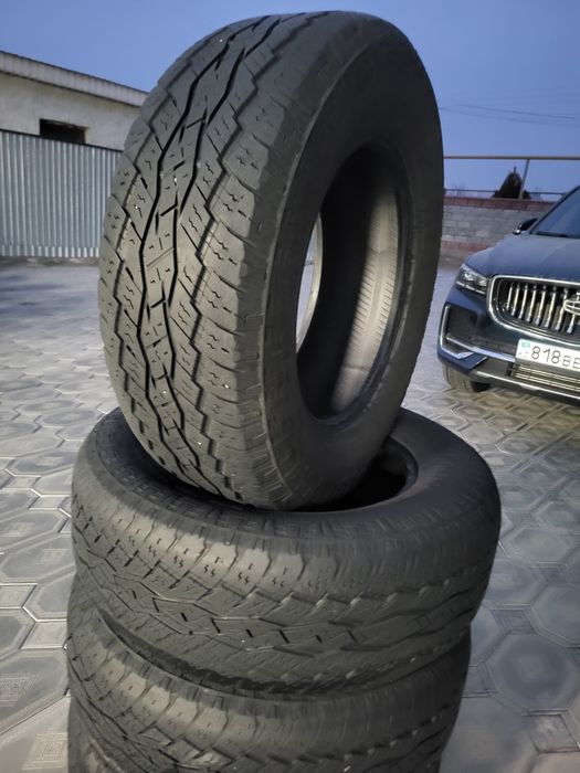 Продам зимние шины в комплекте TOYO  265/65/17