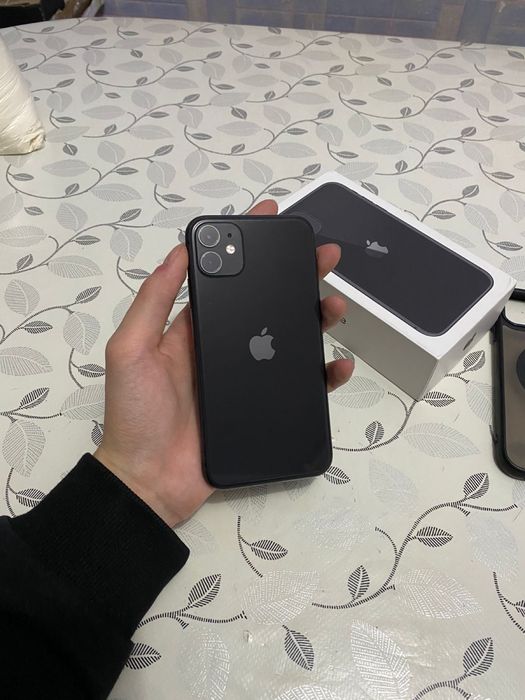 айфон 11 128/72%