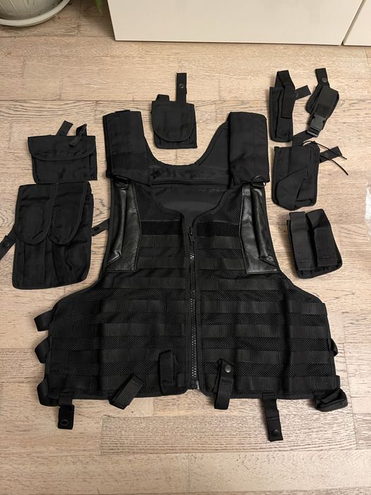 Vand vesta tactica Viper noua