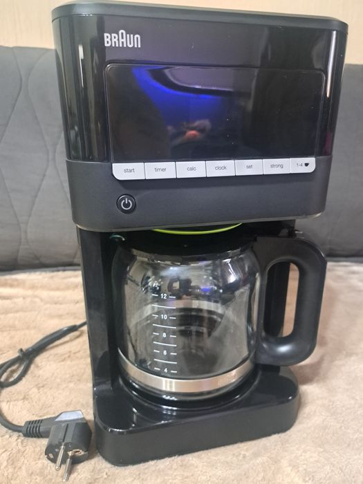 Кофеварка Braun PurAroma КF 7020 черный