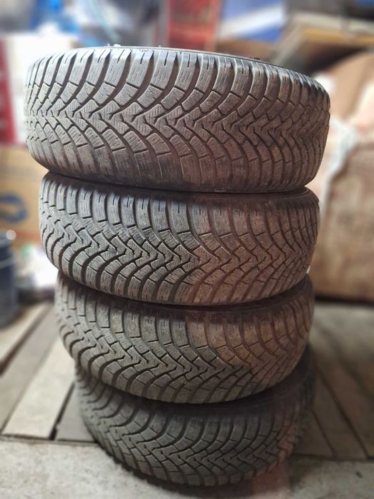 215 60 17, Зимни гуми FALKEN, 4 броя