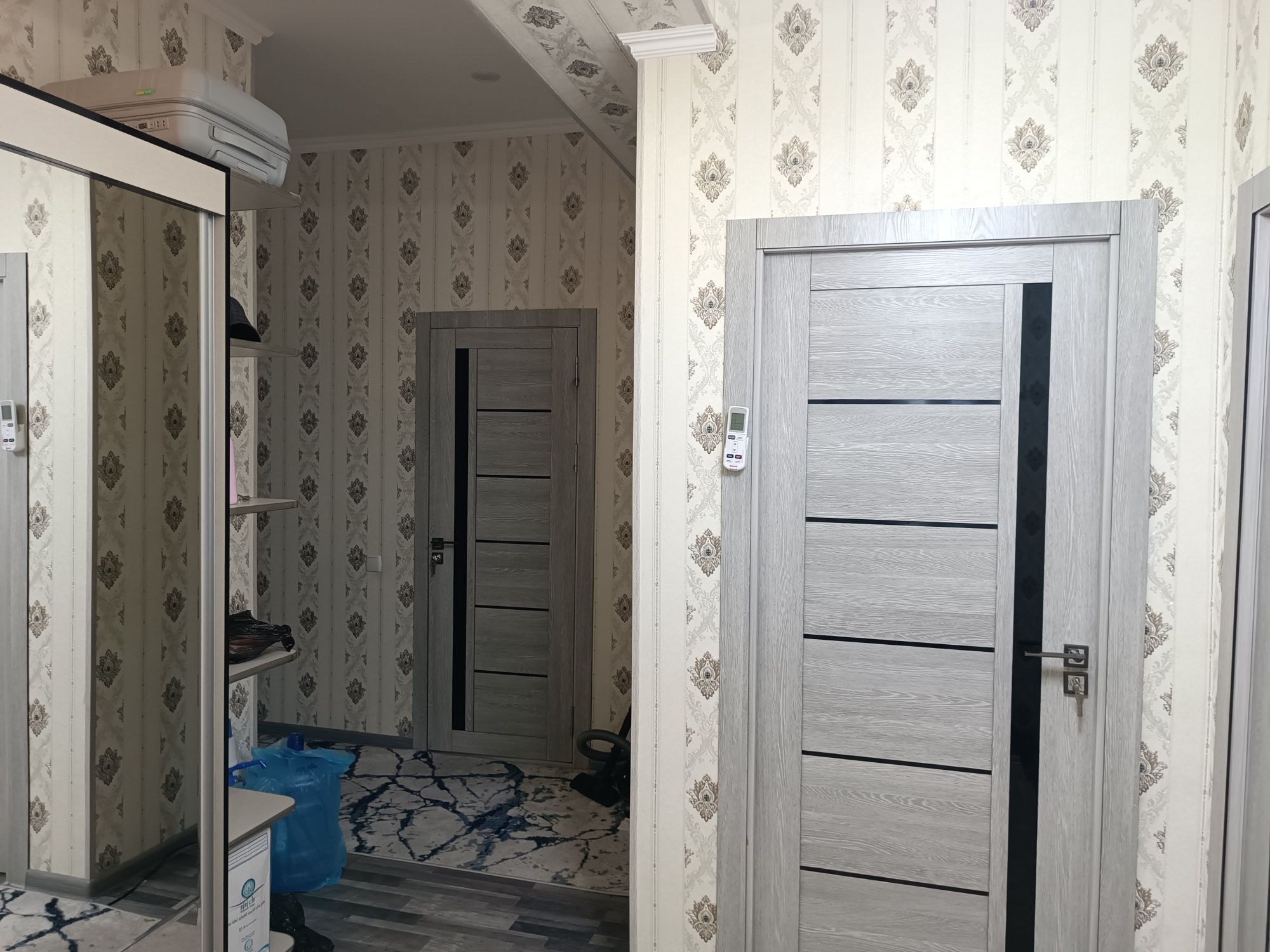 2 хонали уй сотилади.42000