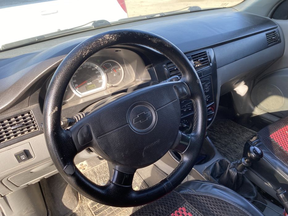 Lasetti kareski tezda sotladi