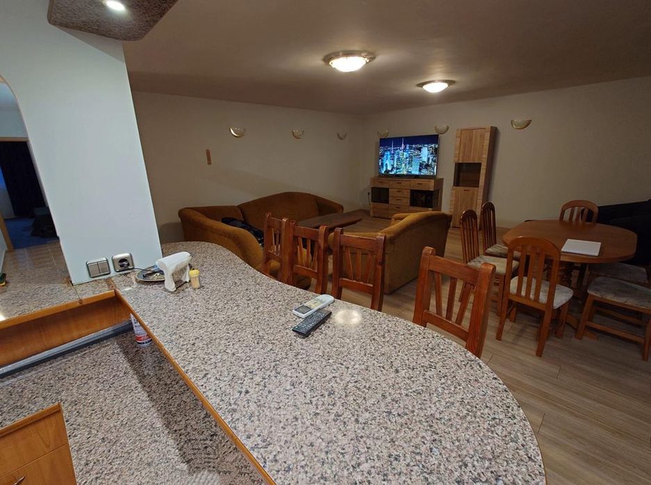 Дава се под наем Тристаен апартамент в София, Иван Вазов - 160 кв.м за 1500 € - Снимка #1