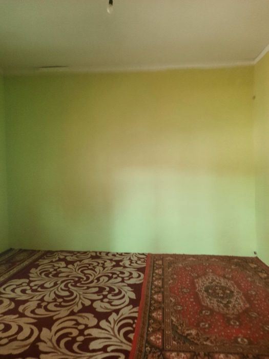 Сотилади зудлик билан 7 соток 7 хона подвали билан Каттаккургон шахар