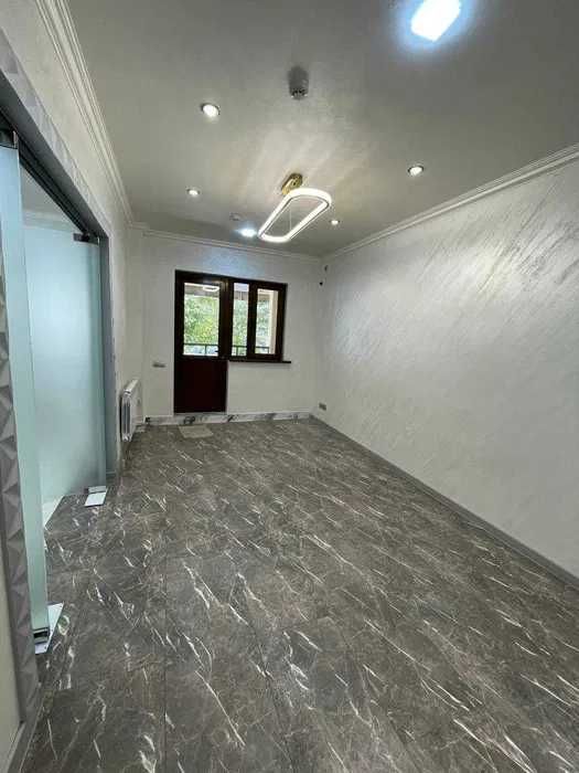 Продается офис, в центре города. 71 м2