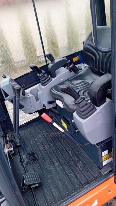 Miniexcavator kubota 1800 kg an 2017