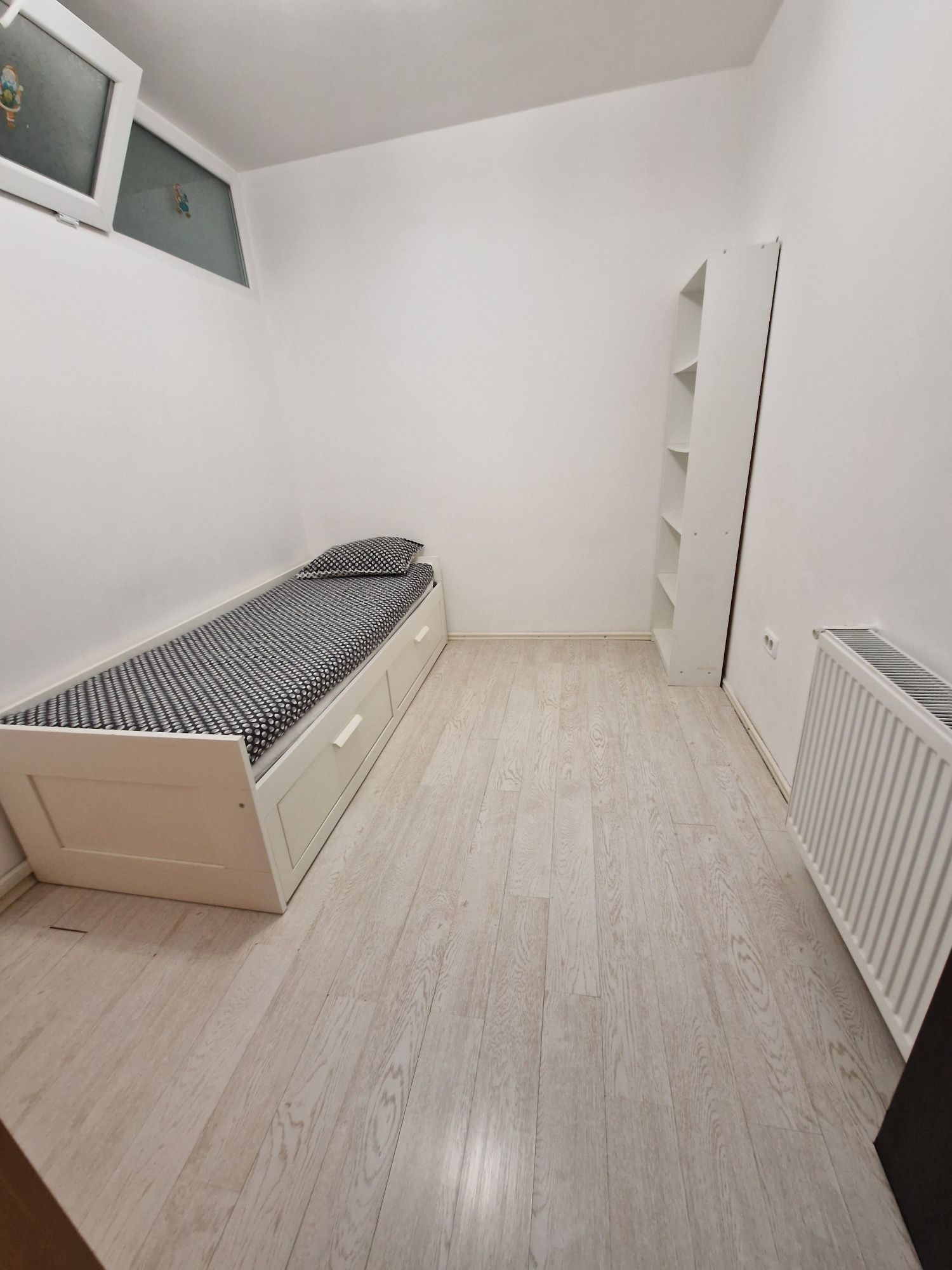 Apartament de închiriat