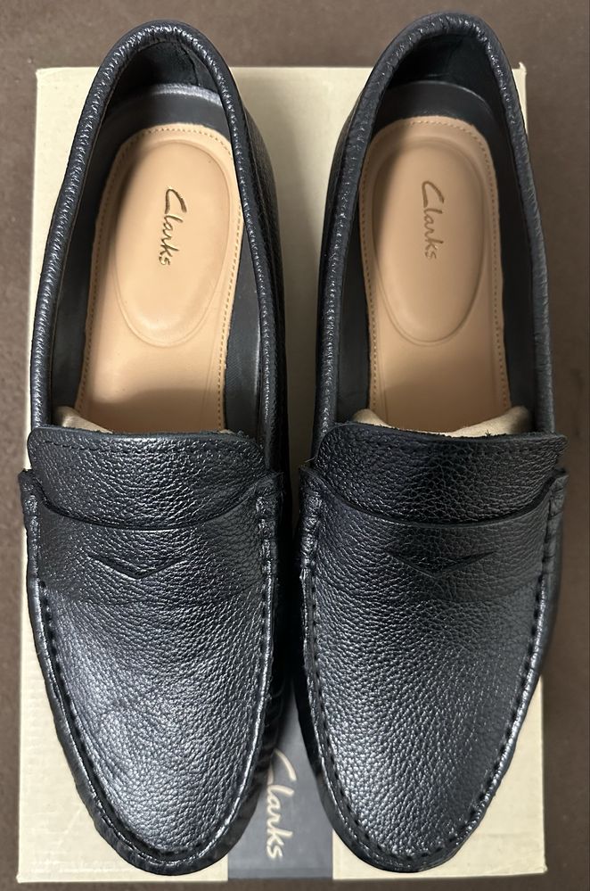 Vand pantofi din piele  Clarks