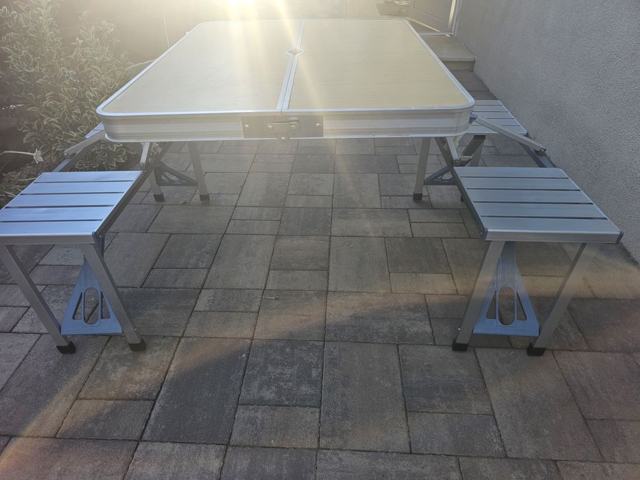 Set pliabil masa cu scaune camping