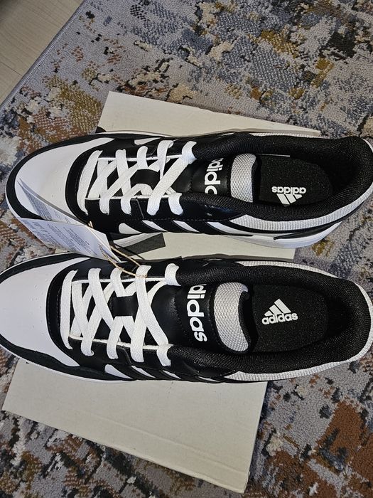 Мъжки кецове на Adidas