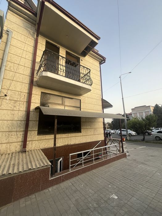 Сдается в аренду 30 квадратов вдоль дороги