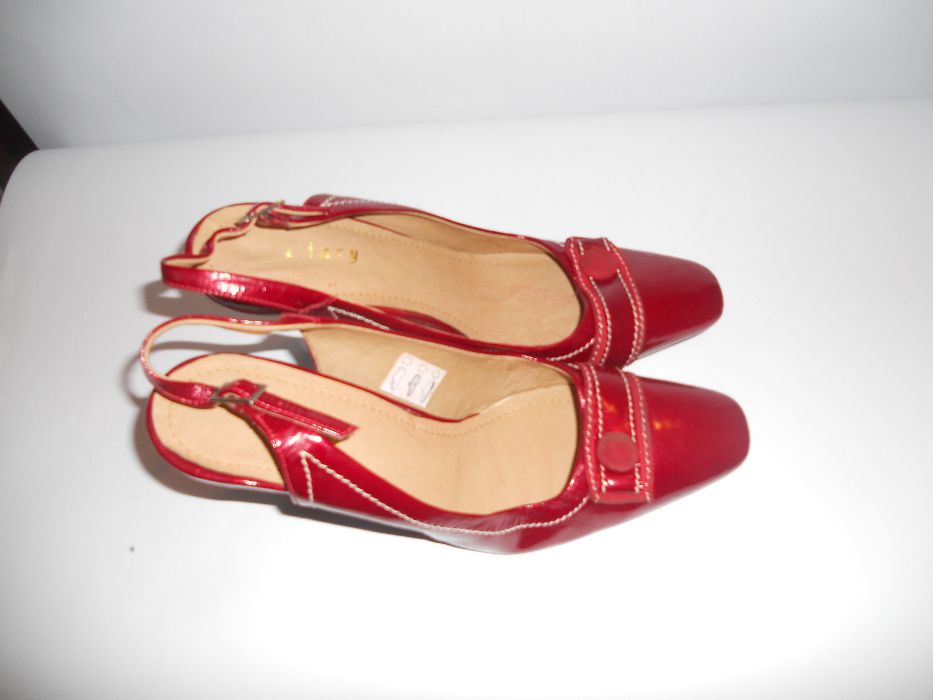 Pantofi 38, de ocazie, culoare rosie, piele naturala lacuita
