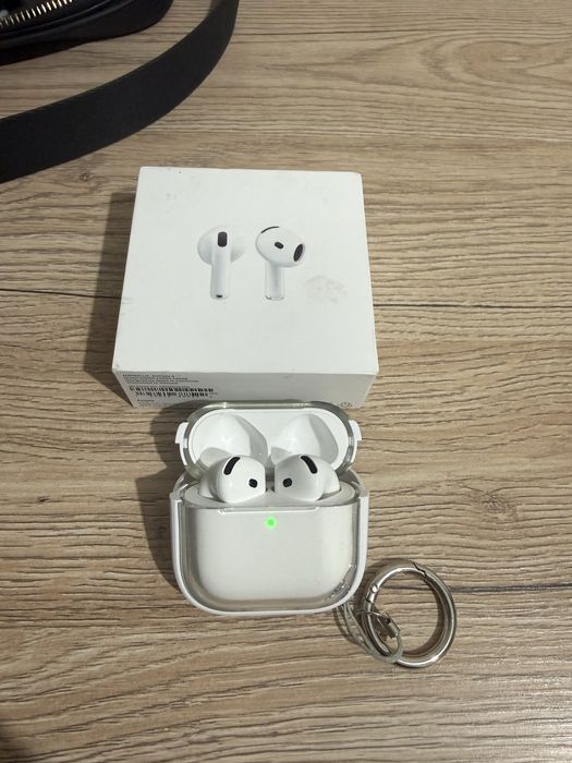 AirPods 4 оригинал