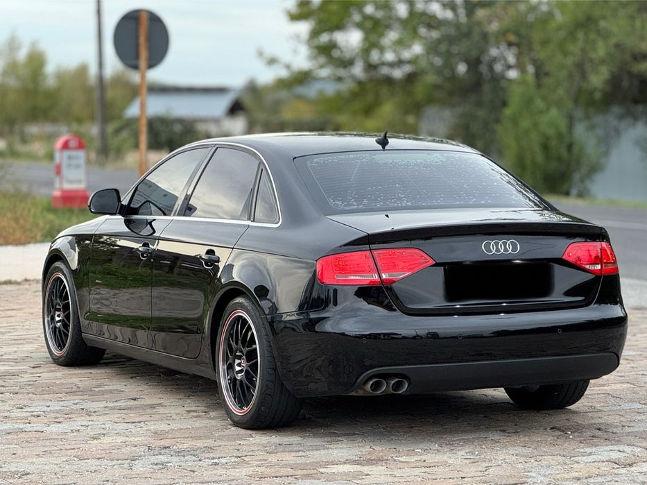 Audi A4 B8 S line 2009 2.0 TDI/ Led/ Scaune Piele/ Unic Proprietar