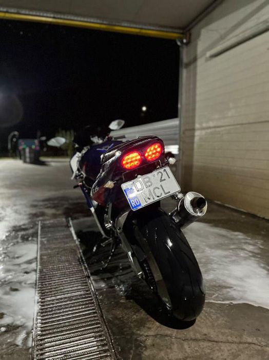 Vand yamaha r6 2001 SCHIMB CU CROSS PREFERABIL 2t