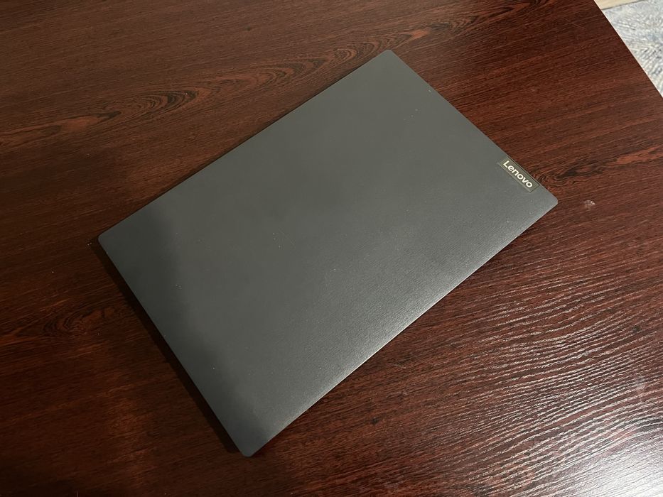 Ноутбук Lenovo V15-IGL