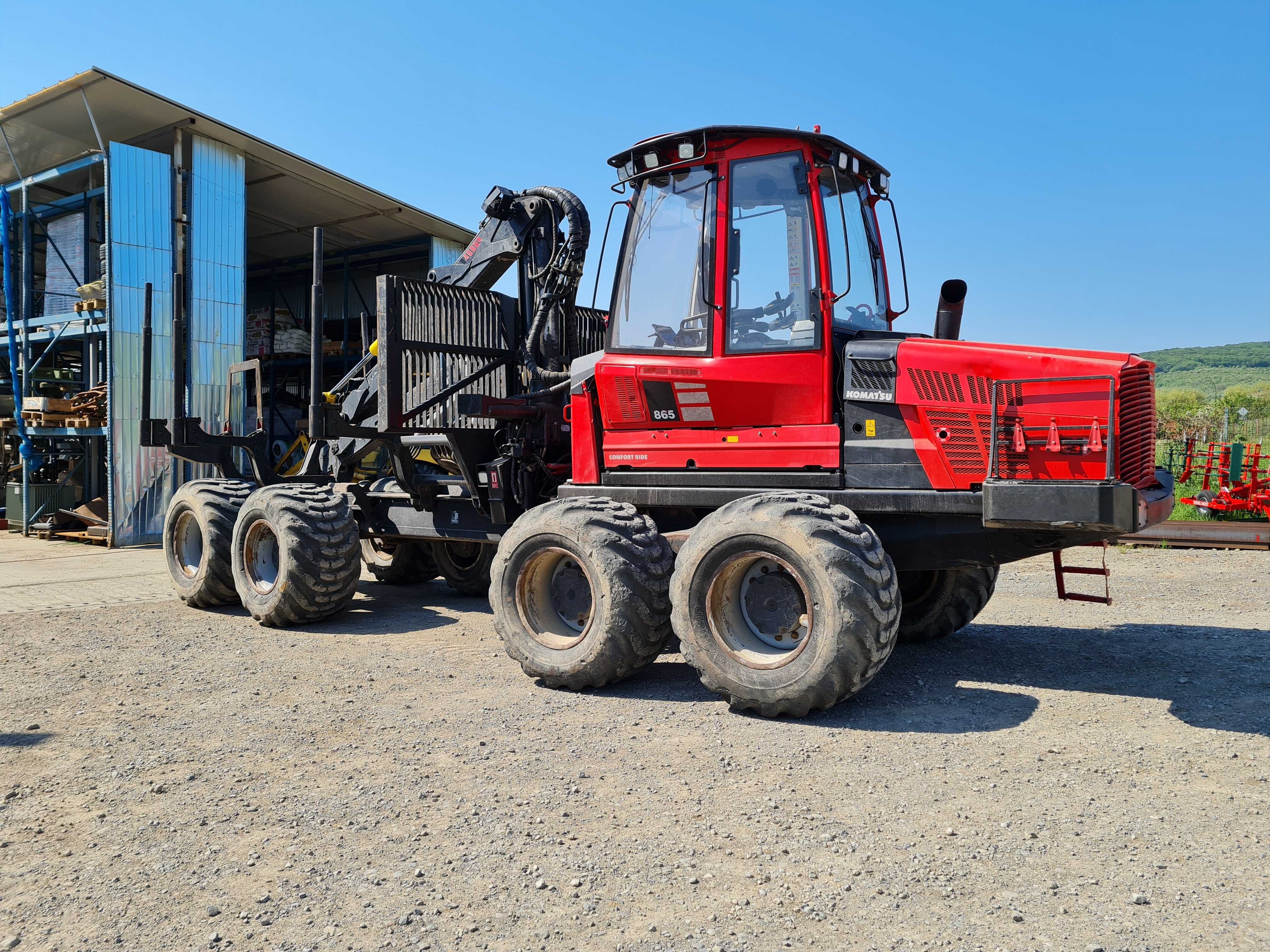 Vand forwarder Komatsu 865. Plată în rate!