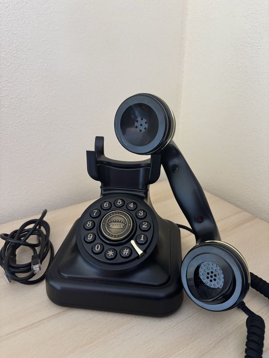 Telefon retro pentru inregistrare mesaje evenimente .