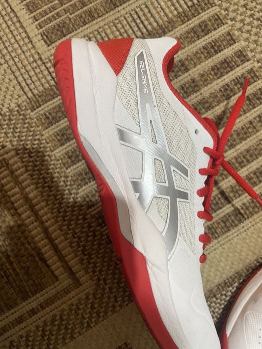 ASICS красовки размер 38-39 астана каласы