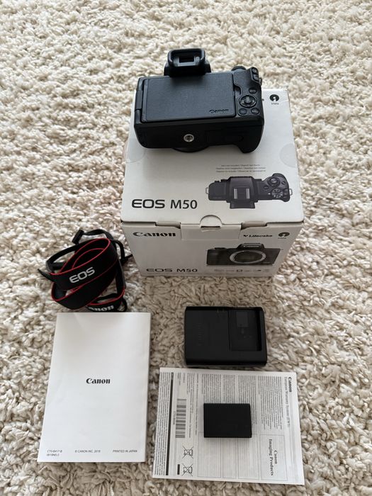 Camera foto mirrorless Canon M50 stare noua