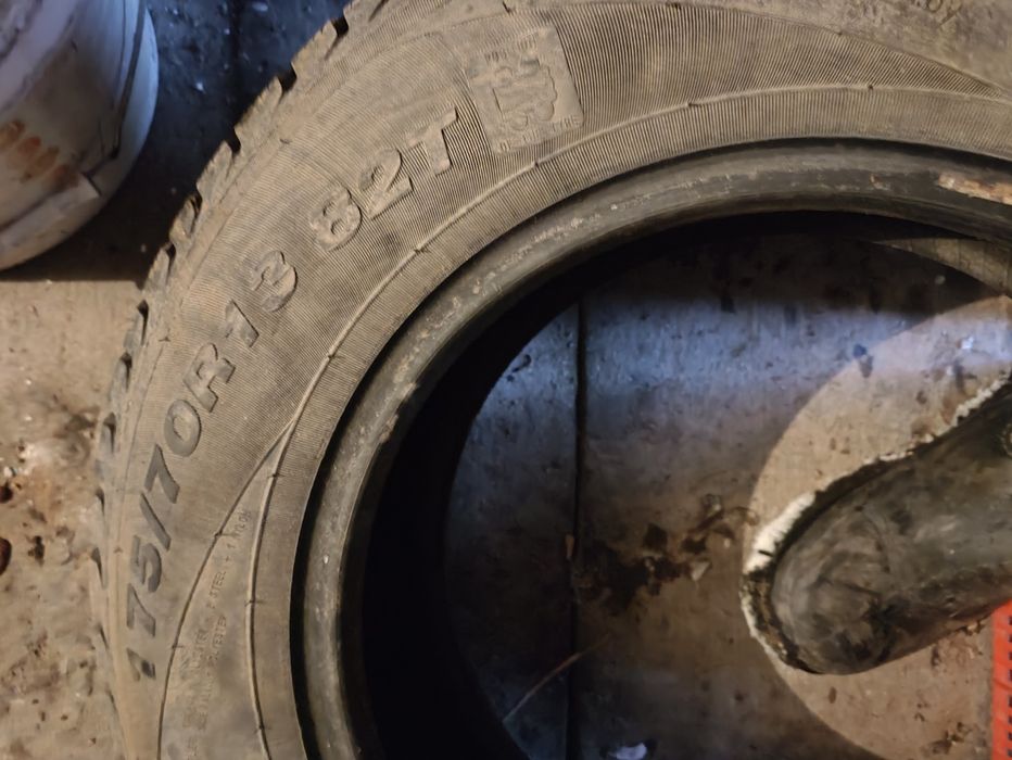 Продам шины липучка